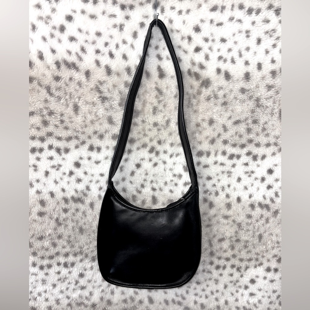 NEWPORT NEWS FAUX LEATHER BAG